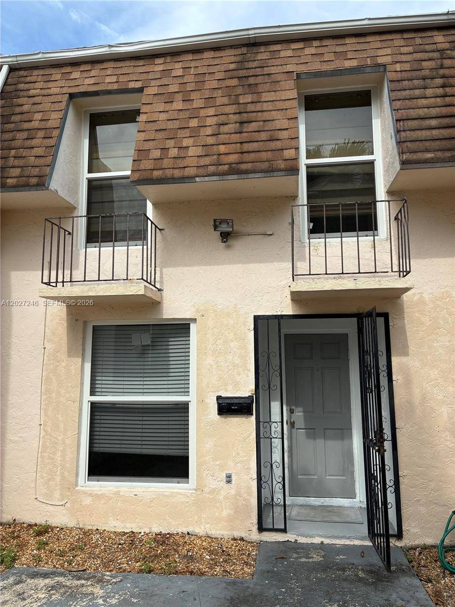13509 NE 24th PlNorth Miami - picture