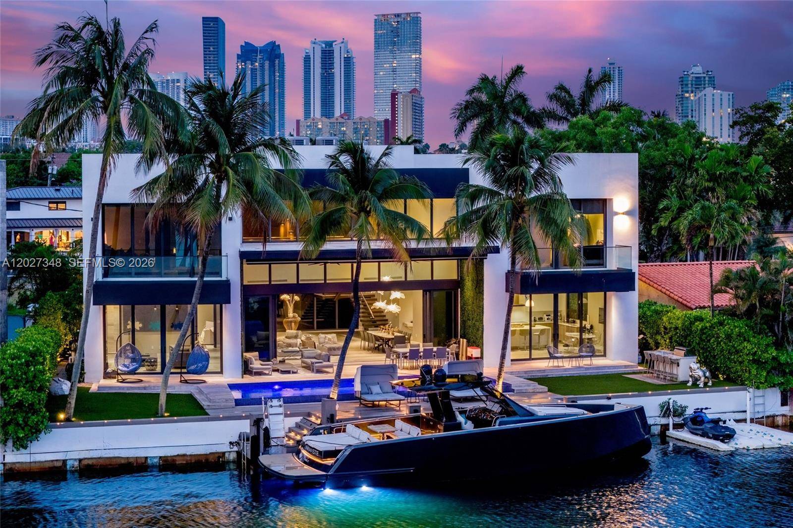 16470 NE 30th AveNorth Miami Beach - picture