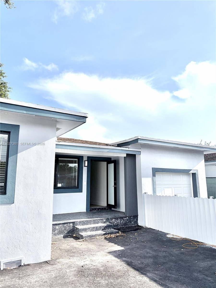 2956 NW 47th StMiami - Single Family-Annual,House condo unit NA - picture