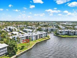 1950 SW Palm CityStuart - CIRCLE BAY YACHT CLUB COND condo unit 8-106 - picture