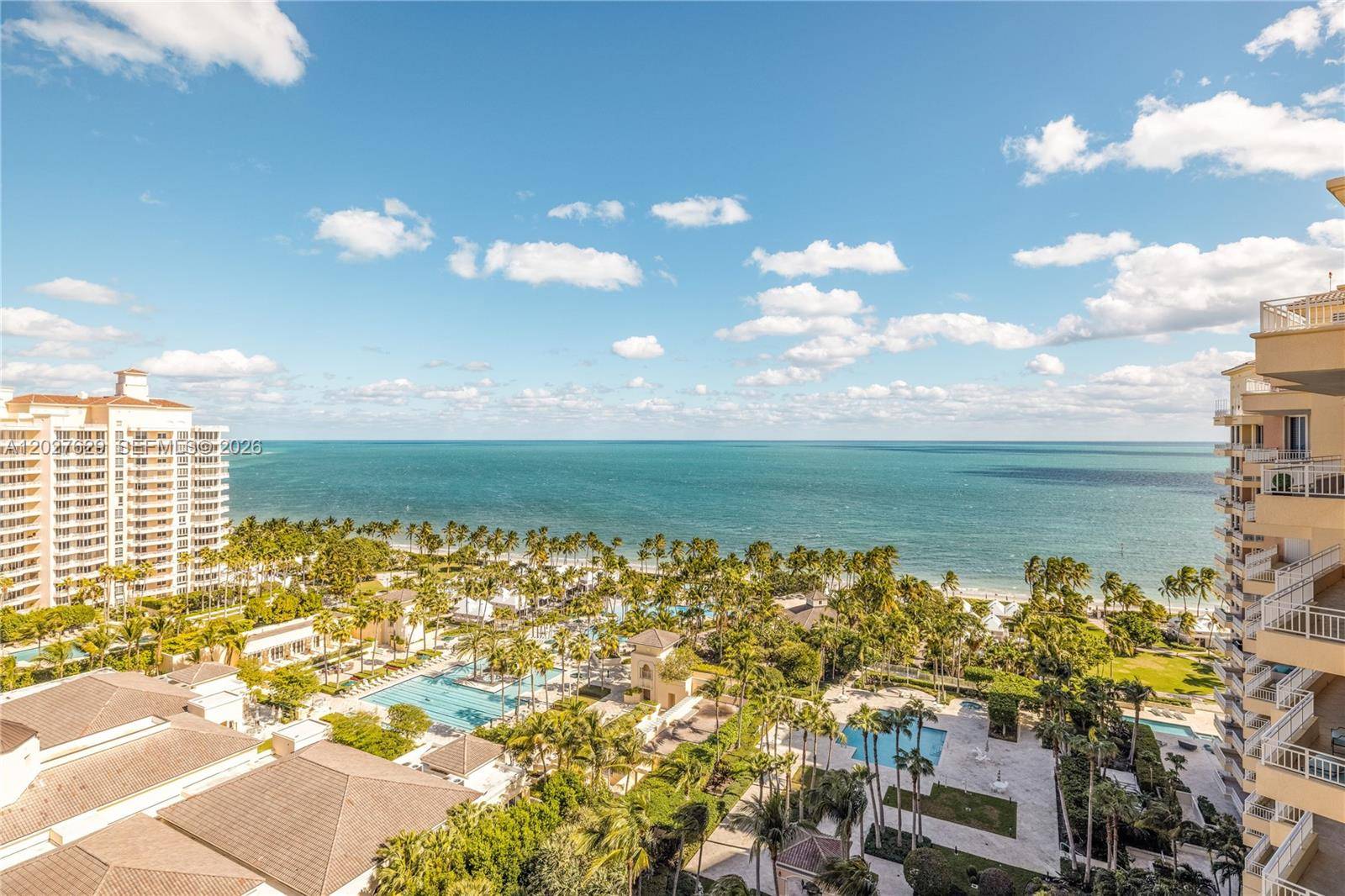 799 Crandon BlvdKey Biscayne - OCEAN TOWER ONE CONDO condo unit PH-8 - picture