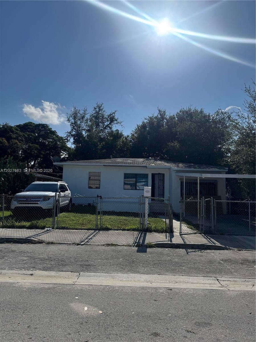 6800 NW 2 CTMiami - picture