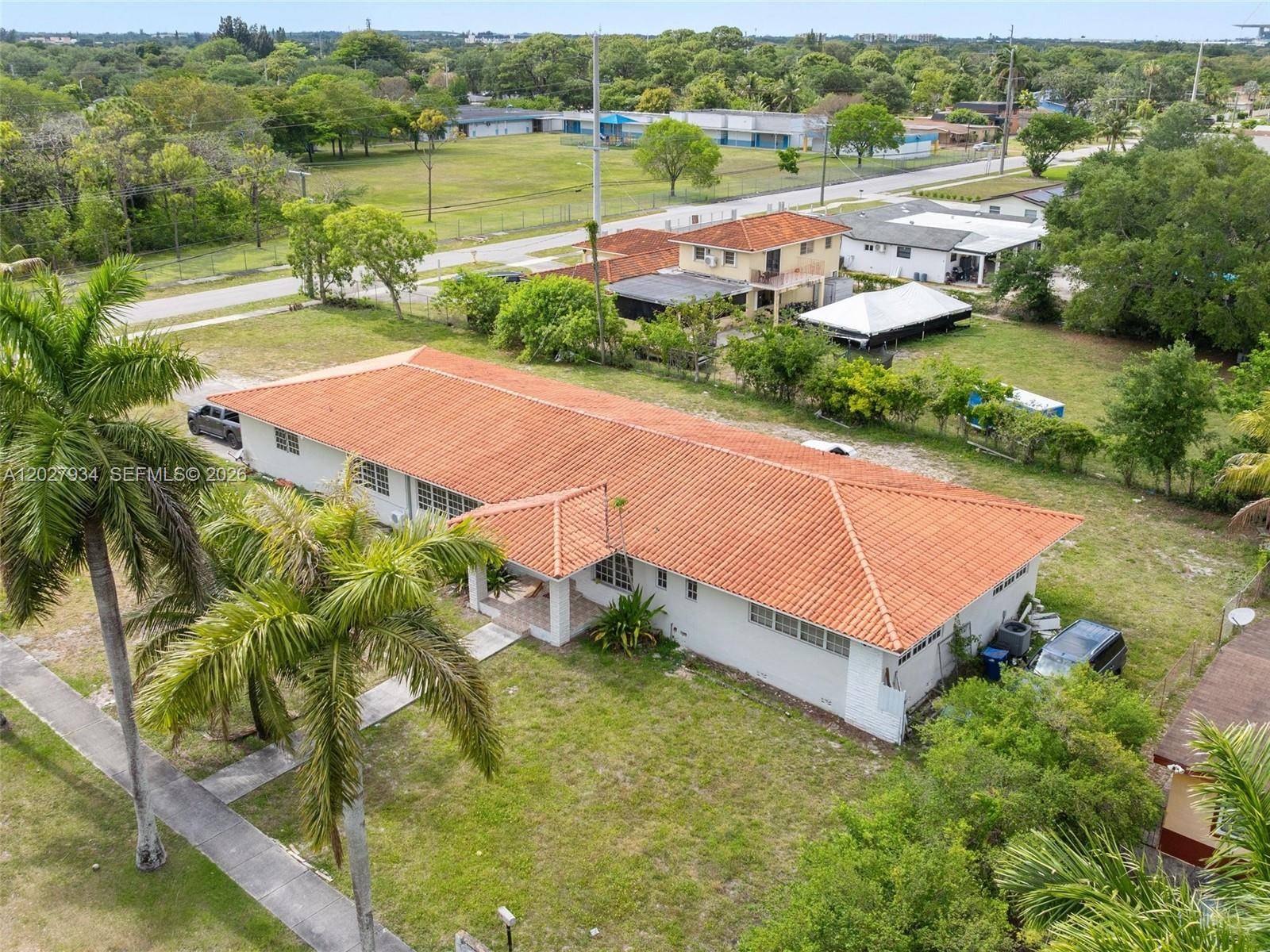 1895 NW 175th StMiami Gardens - picture
