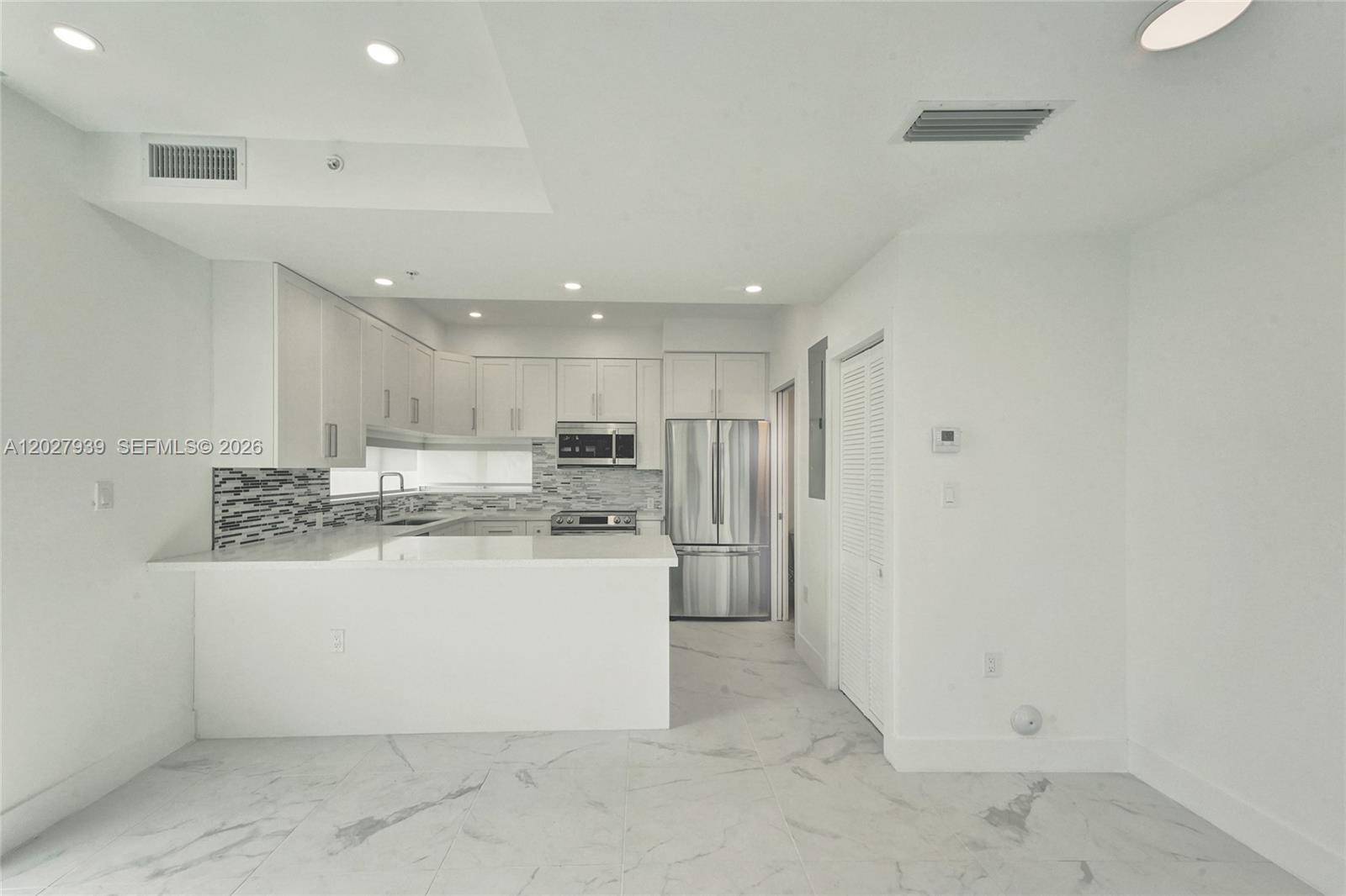 7645 Carlyle AveMiami Beach - Townhouse/Villa-Annual,Townhouse condo unit 5 - picture