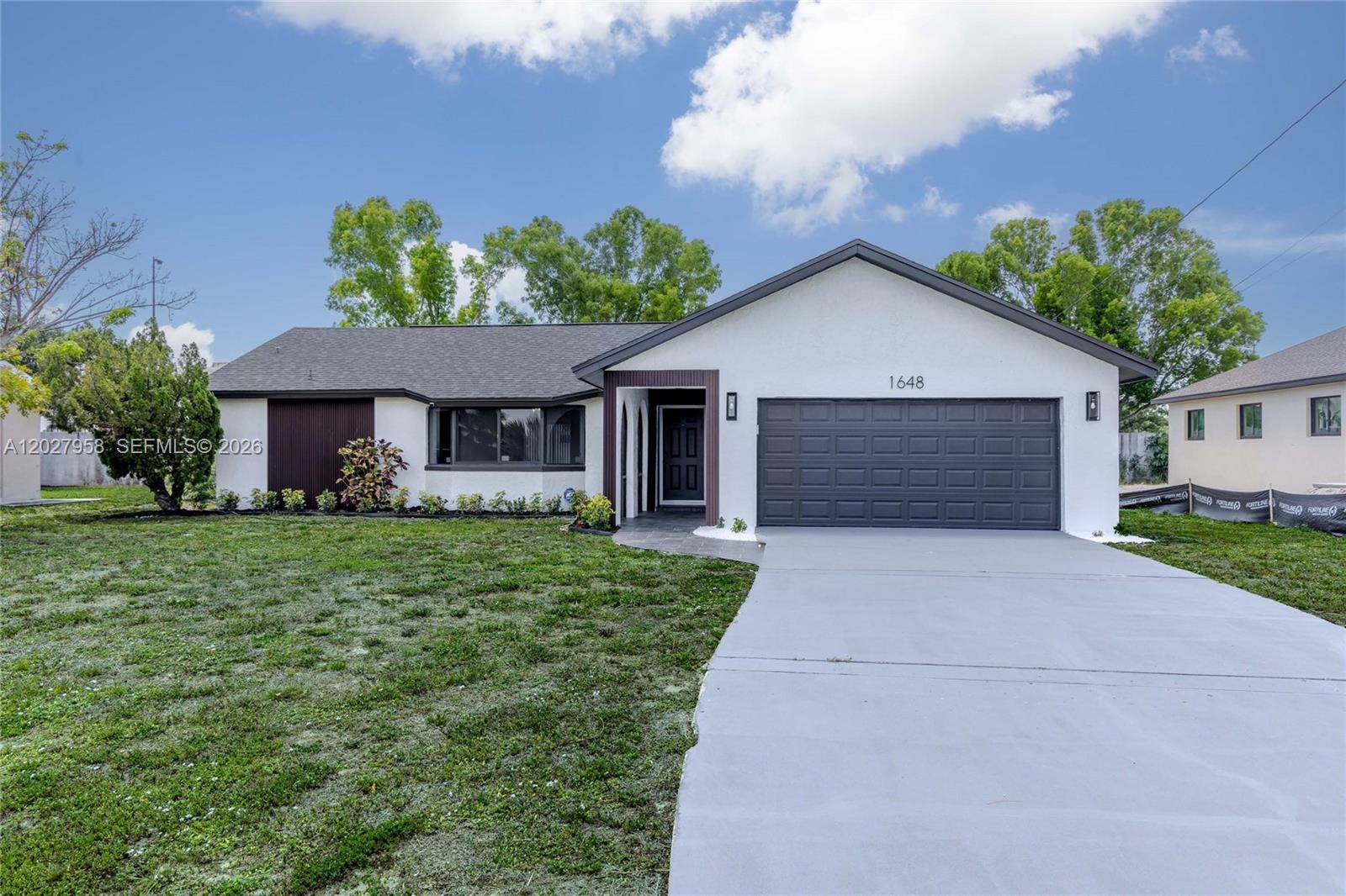 1648 Coral Point DrCape Coral - picture