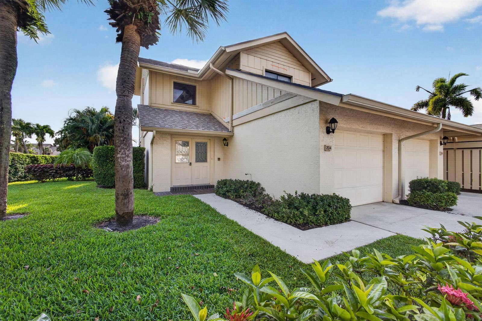 17137 WaterbendJupiter - Townhouse condo unit 204 - picture