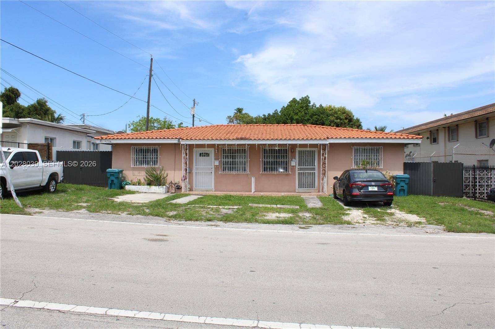 1040 NW 23rd CtMiami - picture