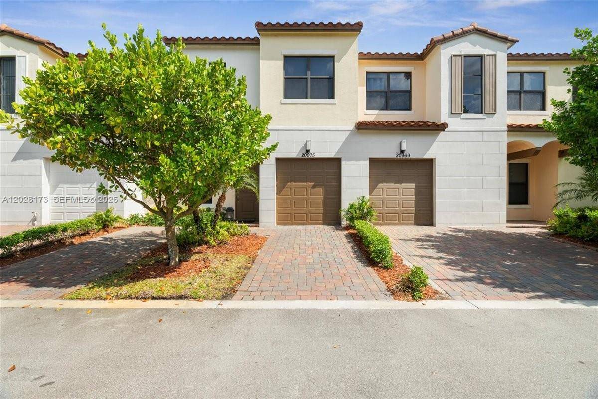 20975 NW 1st CtPembroke Pines - picture