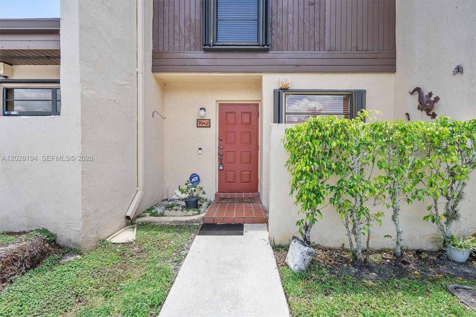 9942 NW 10th StPembroke Pines - Townhouse condo unit 7 - picture