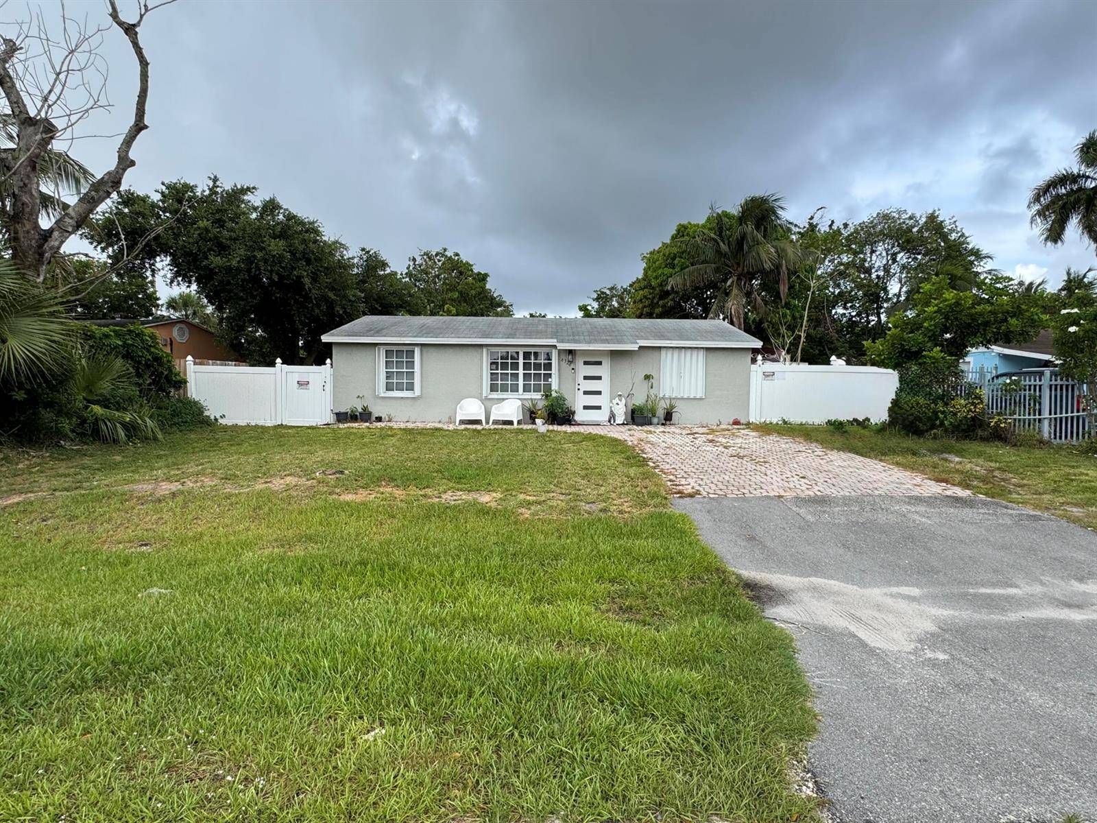 4328 Pine - picture