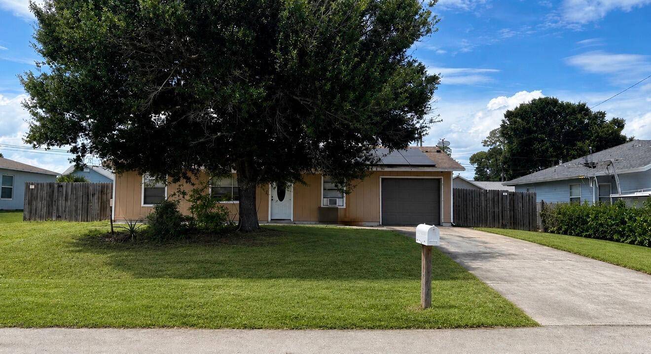 1271 SW PorterPort St. Lucie - picture