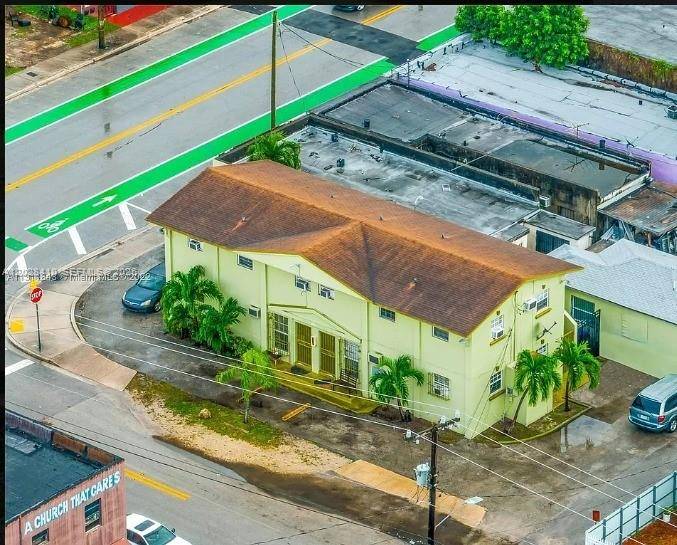 1500 NW 69th TerMiami - picture