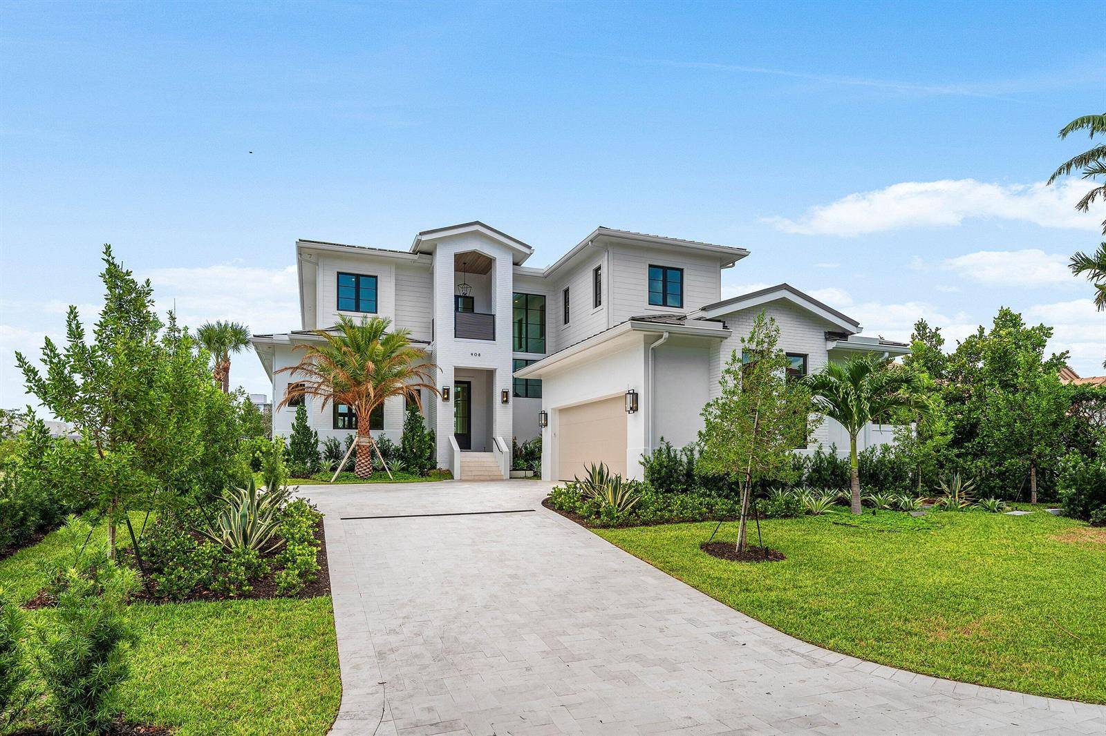 908 N AtlanticLantana - picture