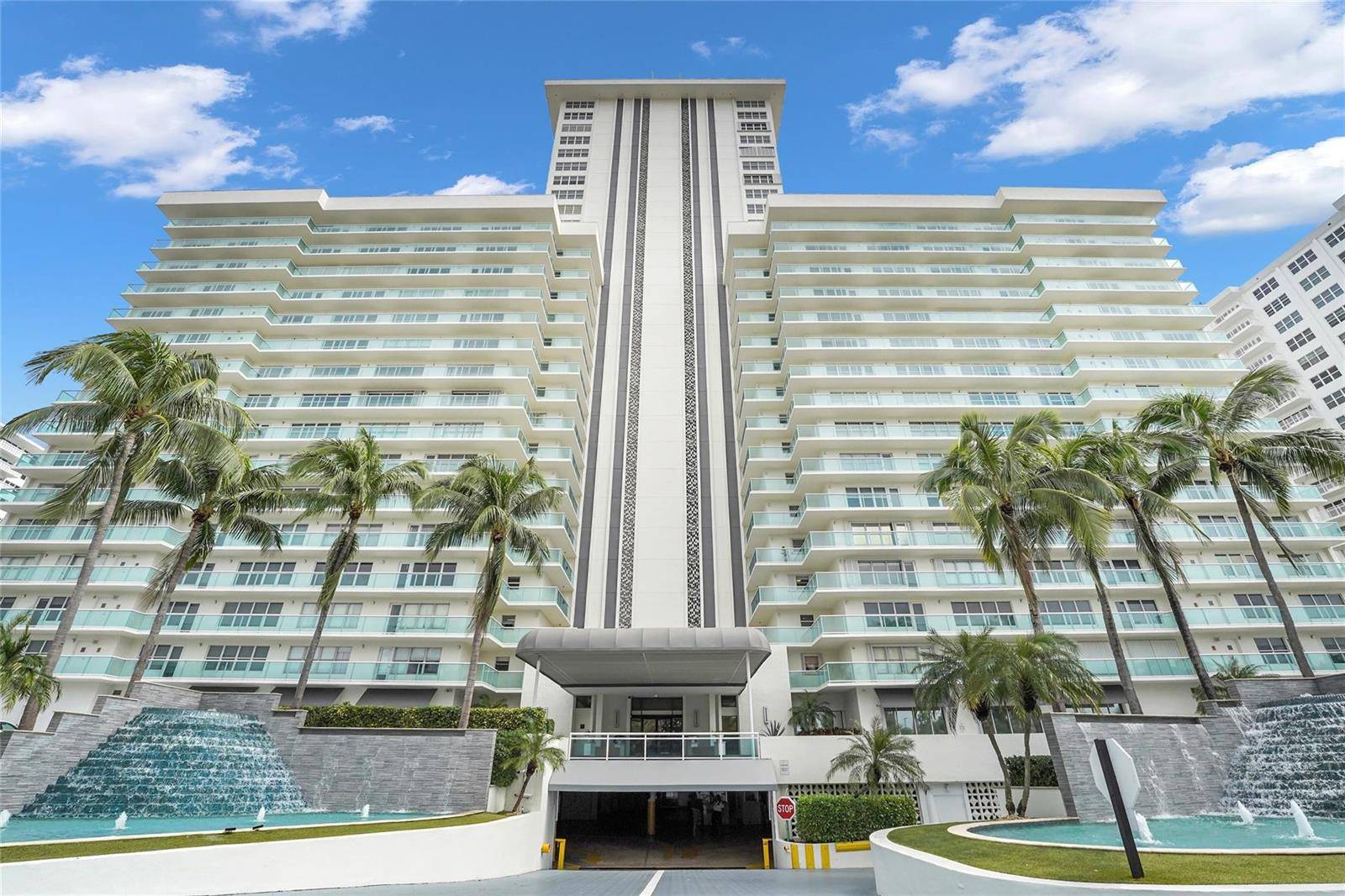 3900 Galt OceanFort Lauderdale - PLAYA DEL MAR CONDO condo unit 511 - picture