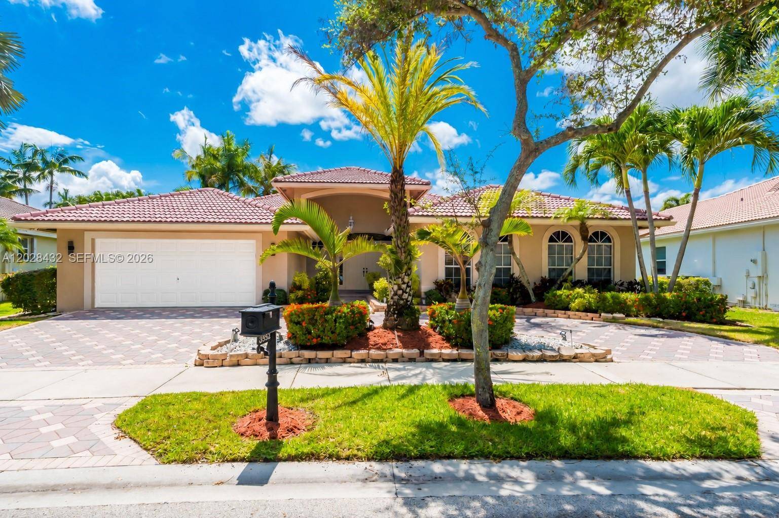 3852 Oak Ridge CirWeston - picture