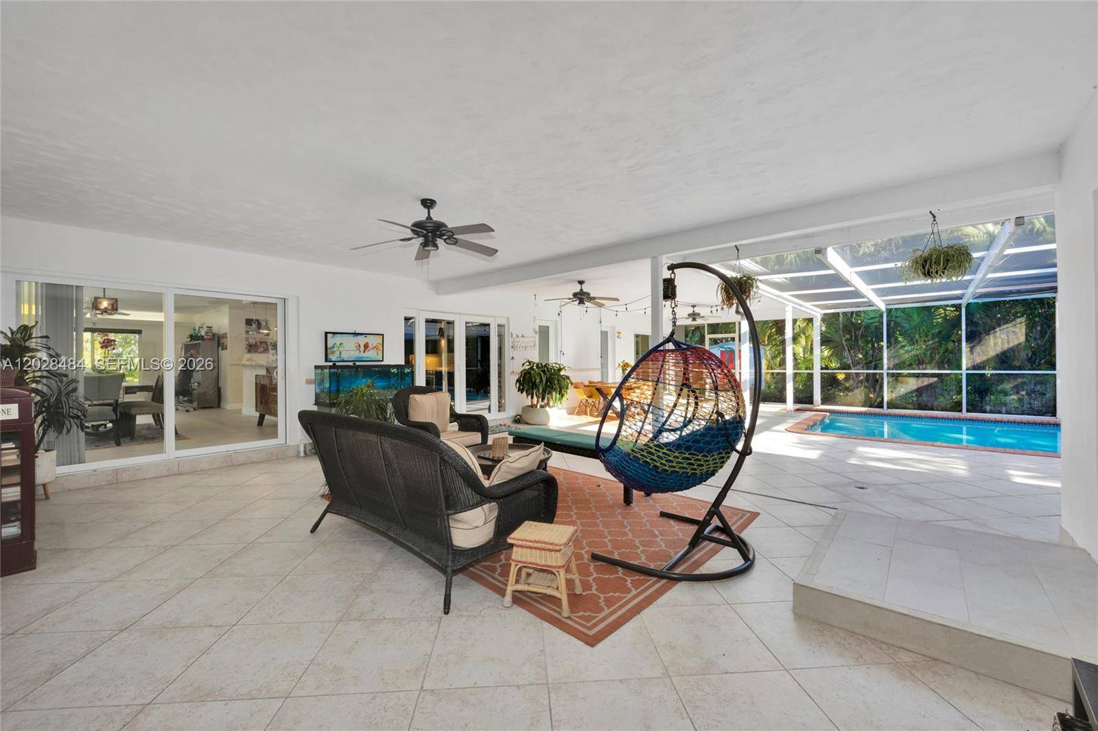 6970 SW 124th StPinecrest - picture