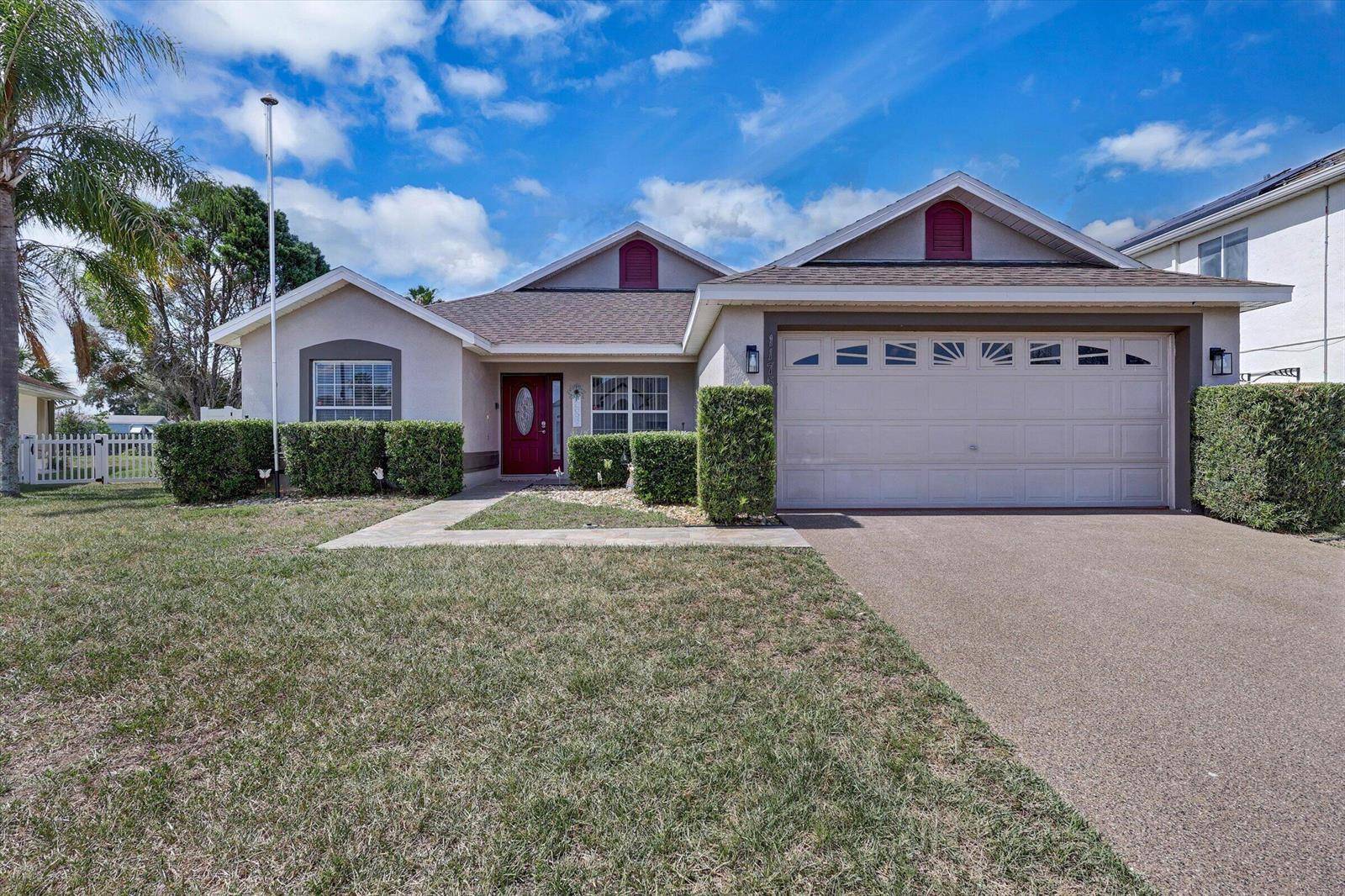 1175 JaybeeDavenport - picture