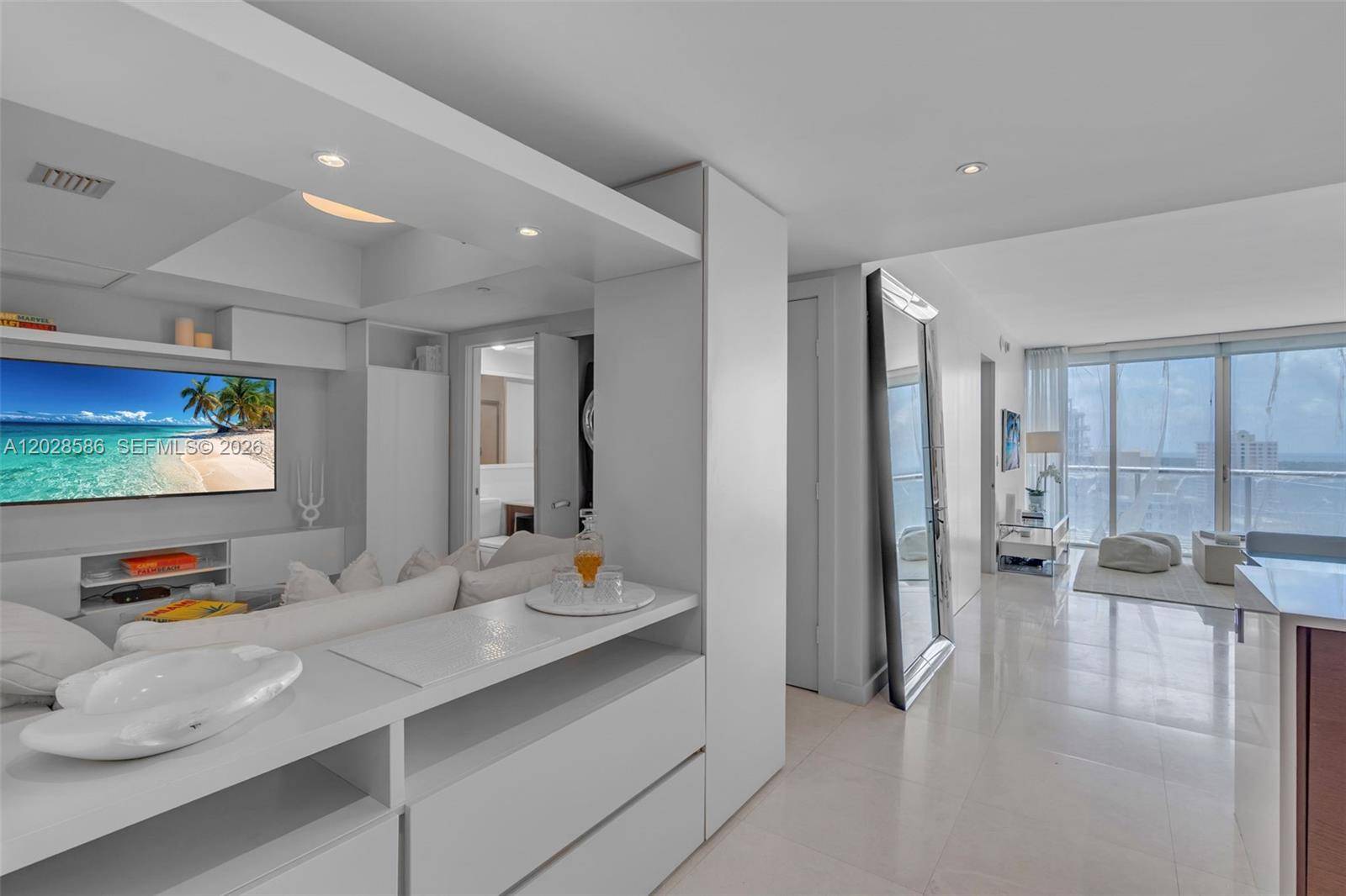 465 Brickell AveMiami - ICONBRICKELL CONDO NO 1,ICONBRICKELL CONDO N condo unit 2703 - picture