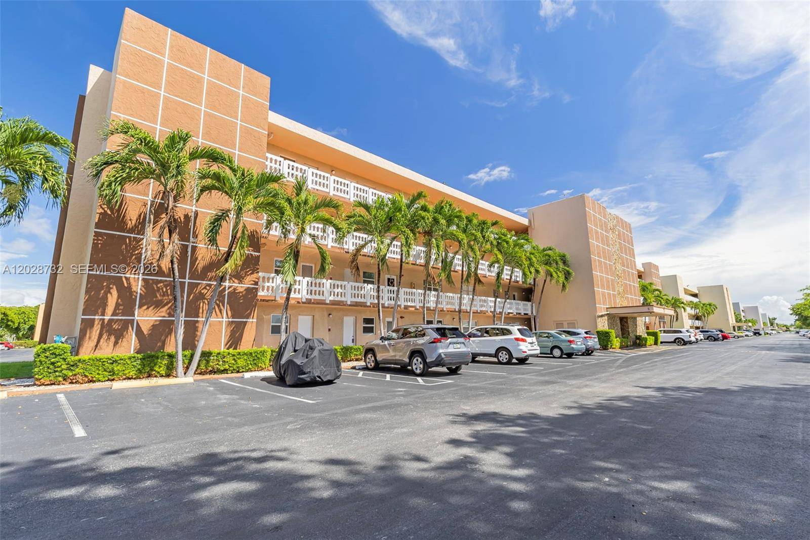 201 SE 11th TerDania Beach - Condo 1-4 Stories,Condo condo unit 102 - picture