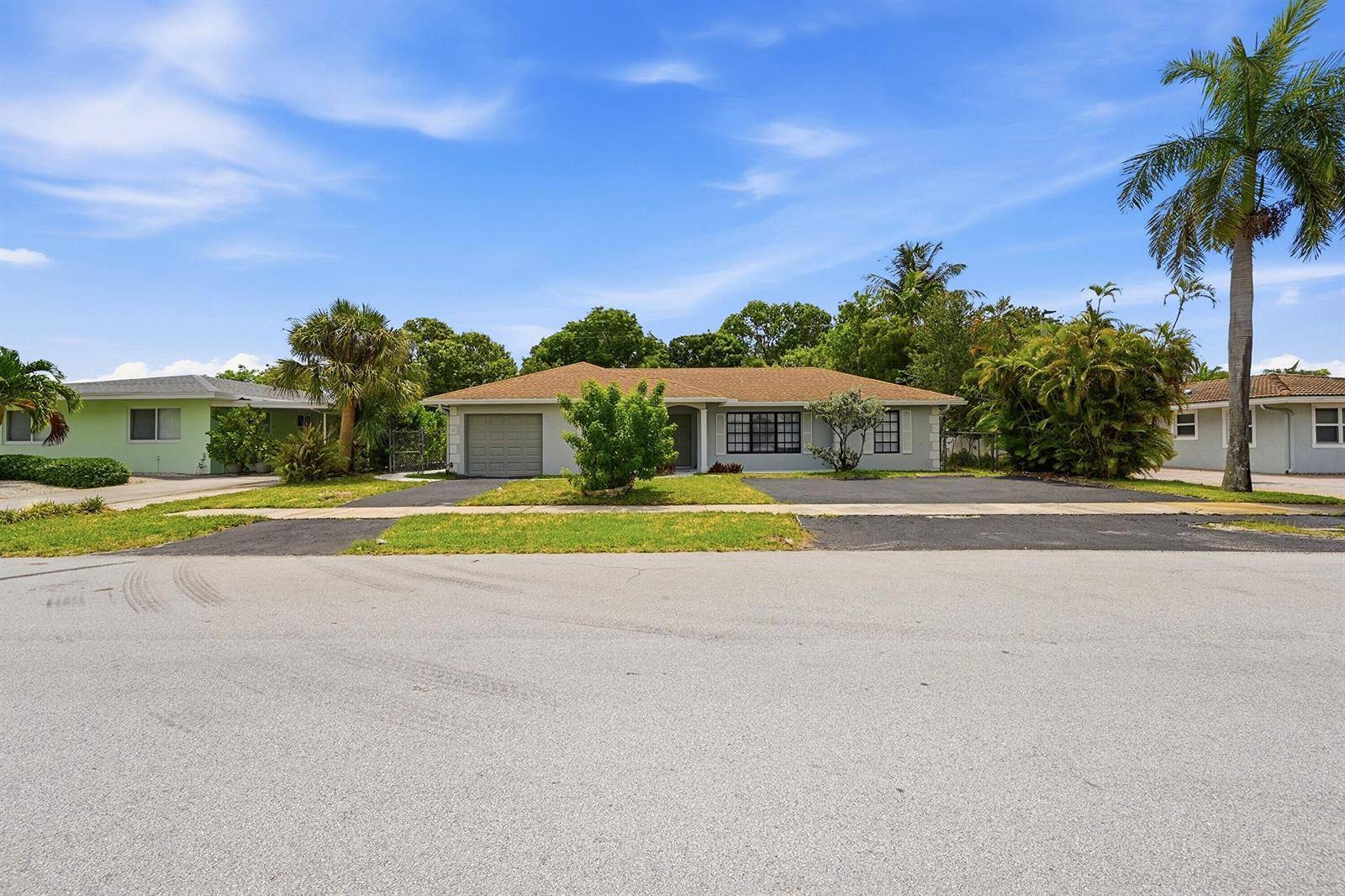 8-10 NE 9thDeerfield Beach - picture