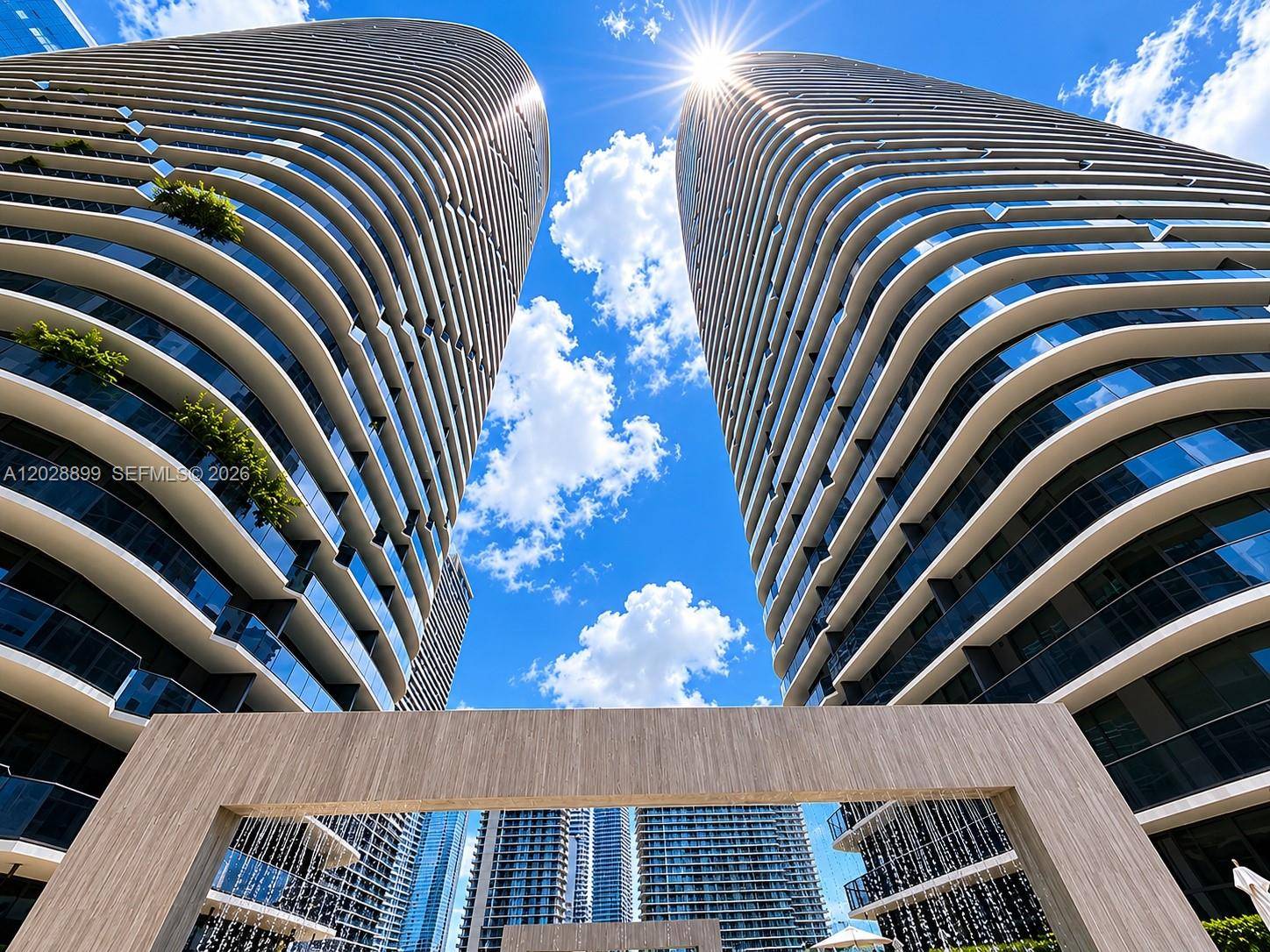 45 SW 9th StMiami - Condo 5+ Stories,Condo condo unit 1506 - picture