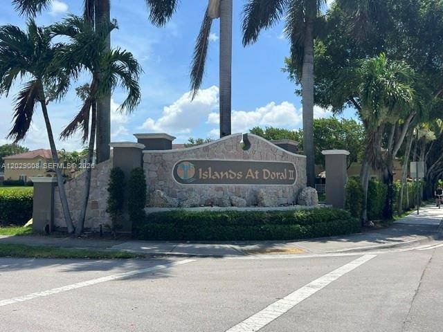 8258 NW 108th PlDoral - Townhouse/Villa-Annual,Condo condo unit 4-4 - picture