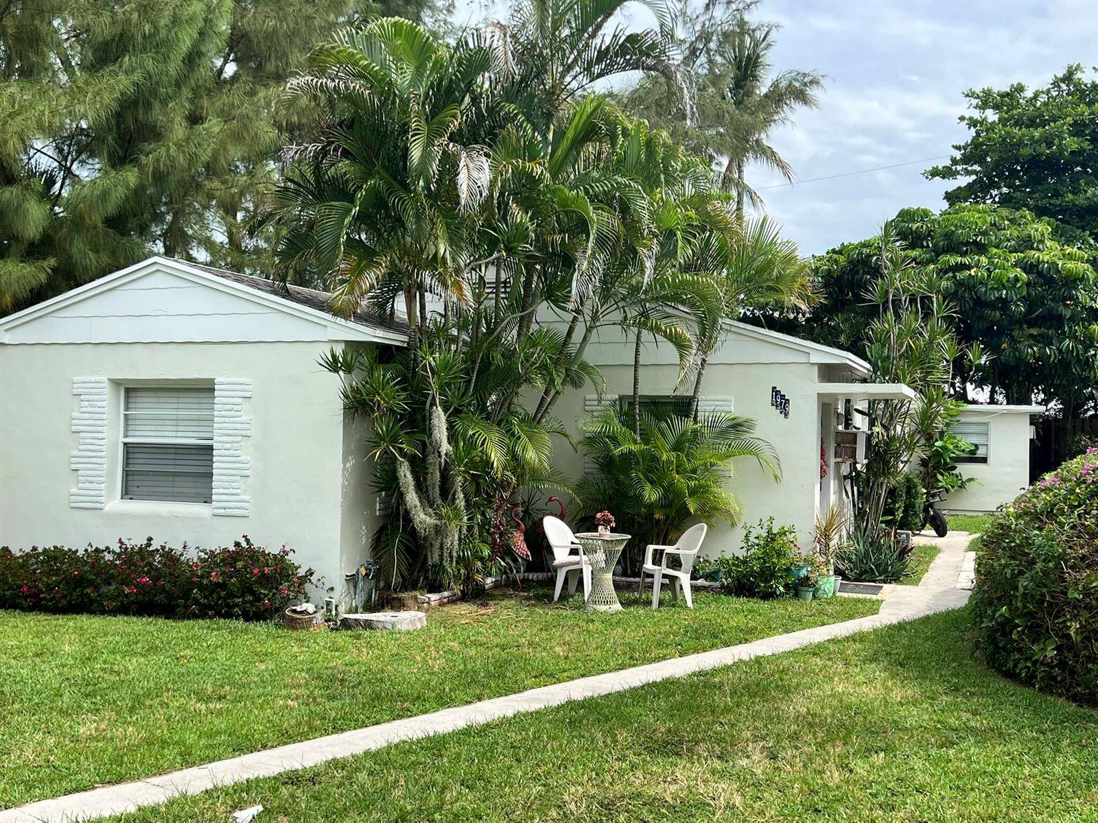 1979 NE 3rdDeerfield Beach - OCEAN VUE condo unit 1-4 - picture