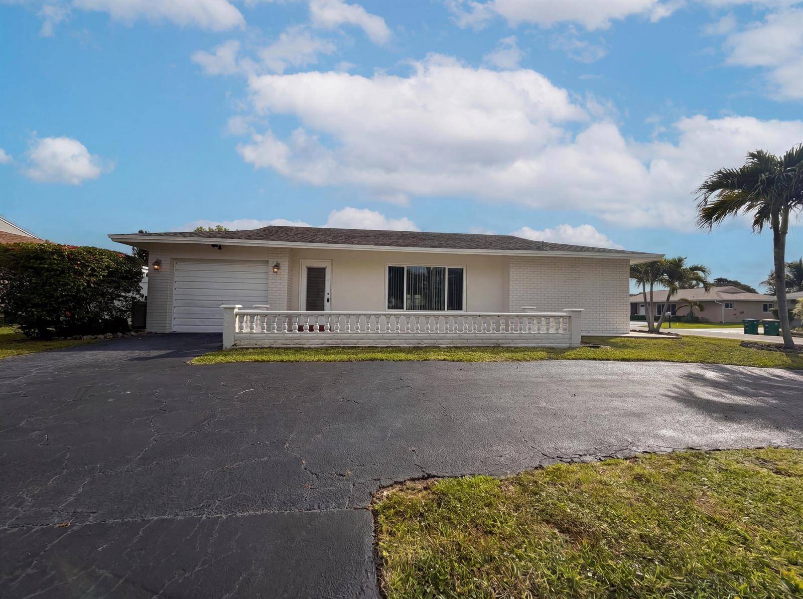 9605 NW 81stTamarac - picture