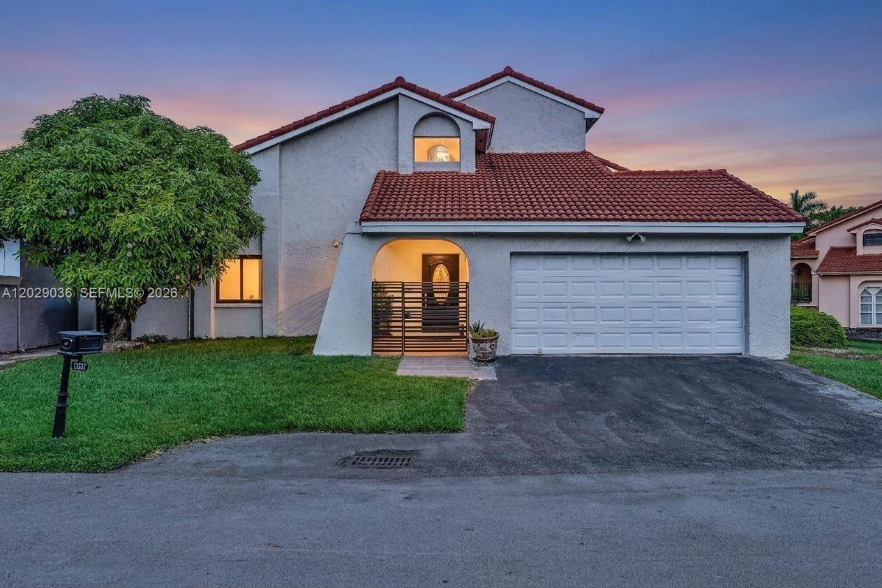 17532 NW 61st CT NHialeah - picture