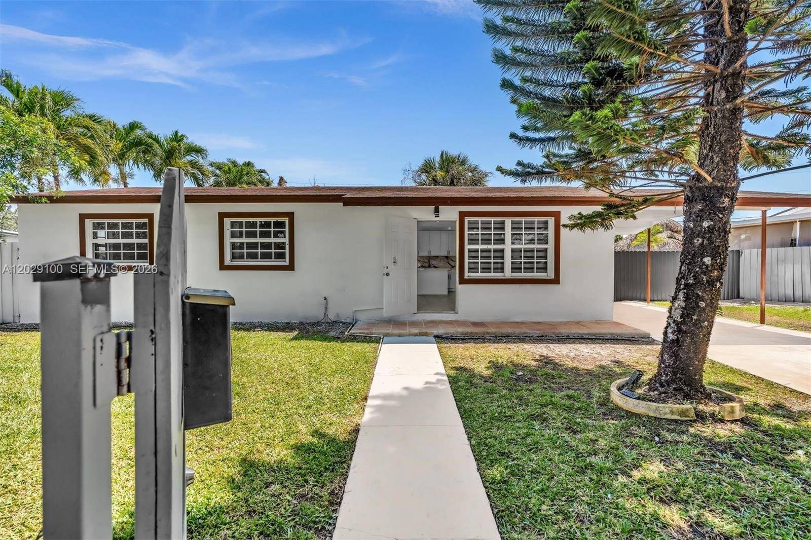 11790 SW 34th StMiami - picture