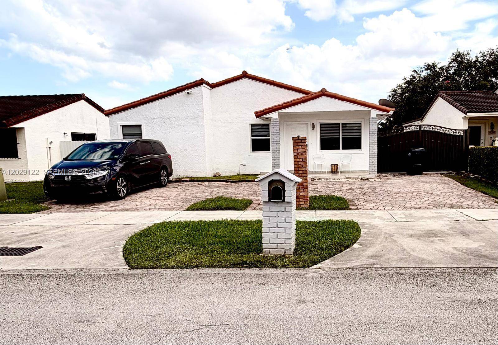 13336 NW 5th TerMiami - picture