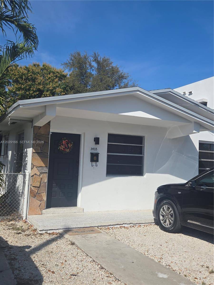 3435 NW 4th StMiami - picture