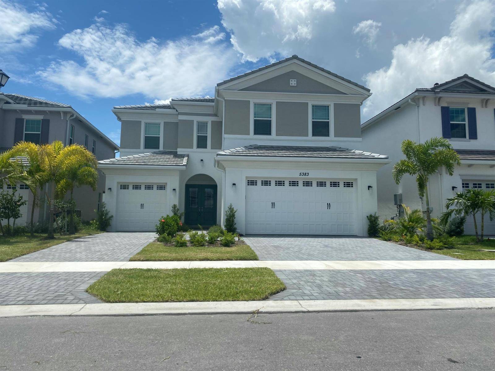 5383 PecanWestlake - picture