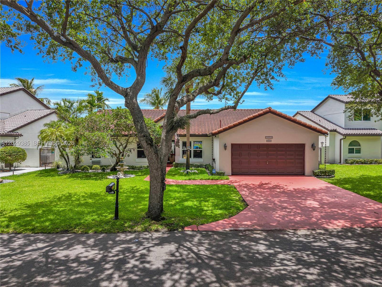 19641 NW 88th AveHialeah - picture
