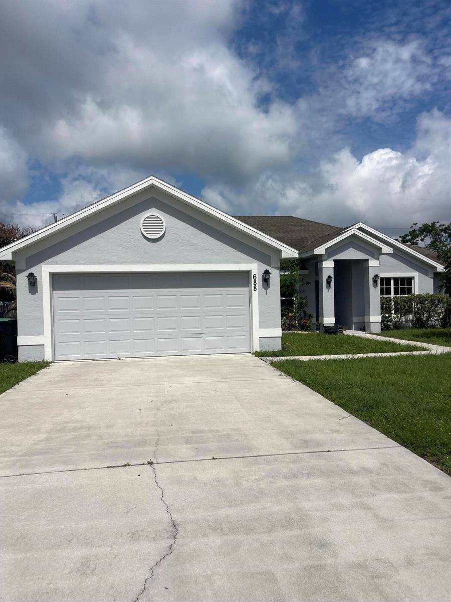 688 SW HeatherPort St. Lucie - picture