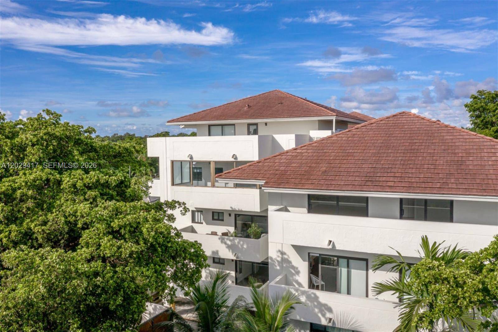 800 S Dixie Hwy 202 HwyCoral Gables - Condo/Co-Op/Annual,Condo condo unit 202 - picture