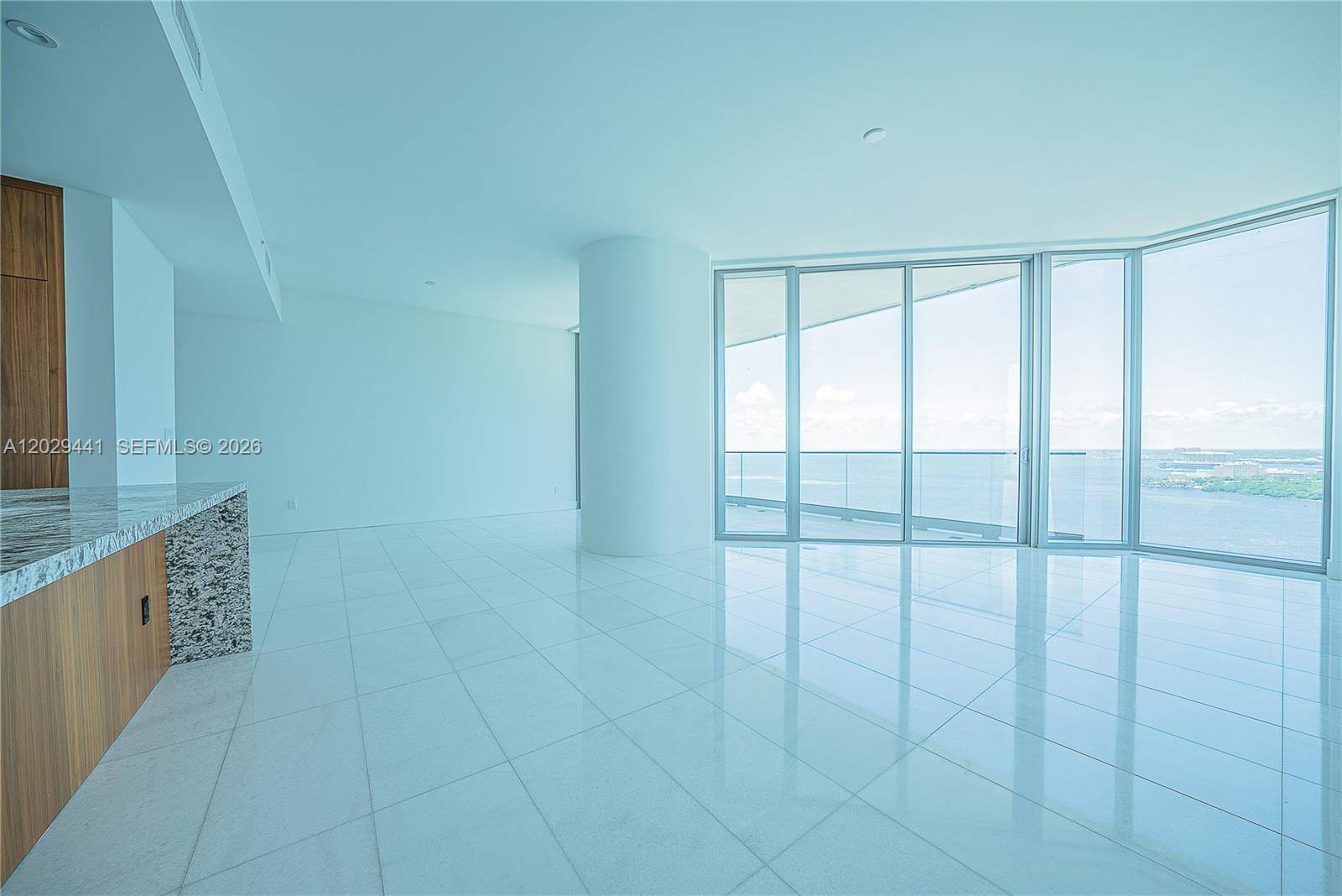 175 SE 25th RdMiami - Condo 5+ Stories,Condo condo unit 2103 - picture