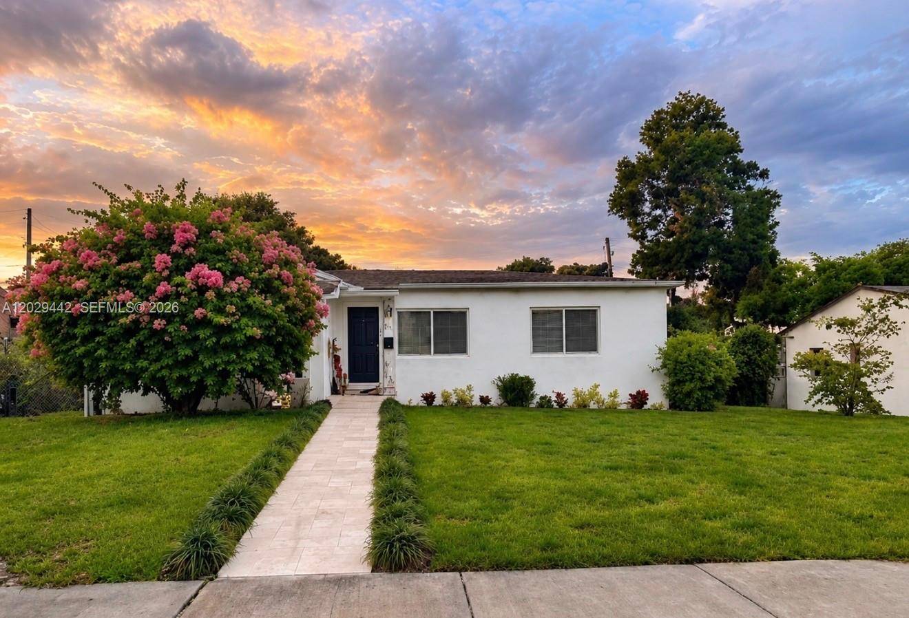 345 NE 111th StMiami - picture