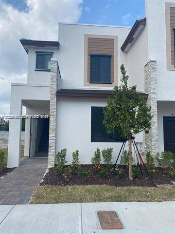 593 NE 208th TerMiami - picture