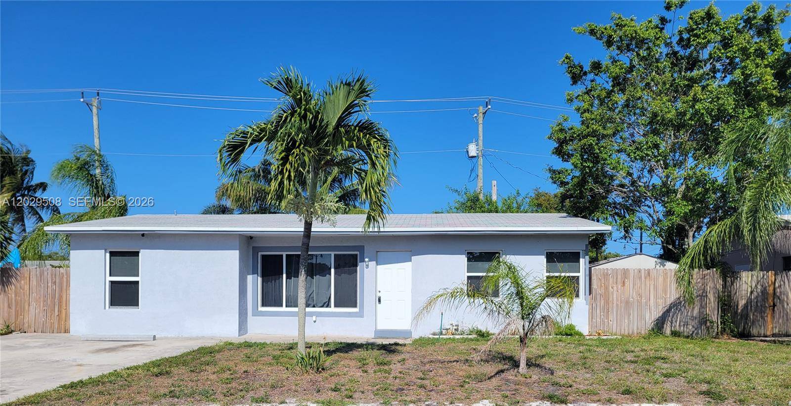 2560 NE 8th TerPompano Beach - picture