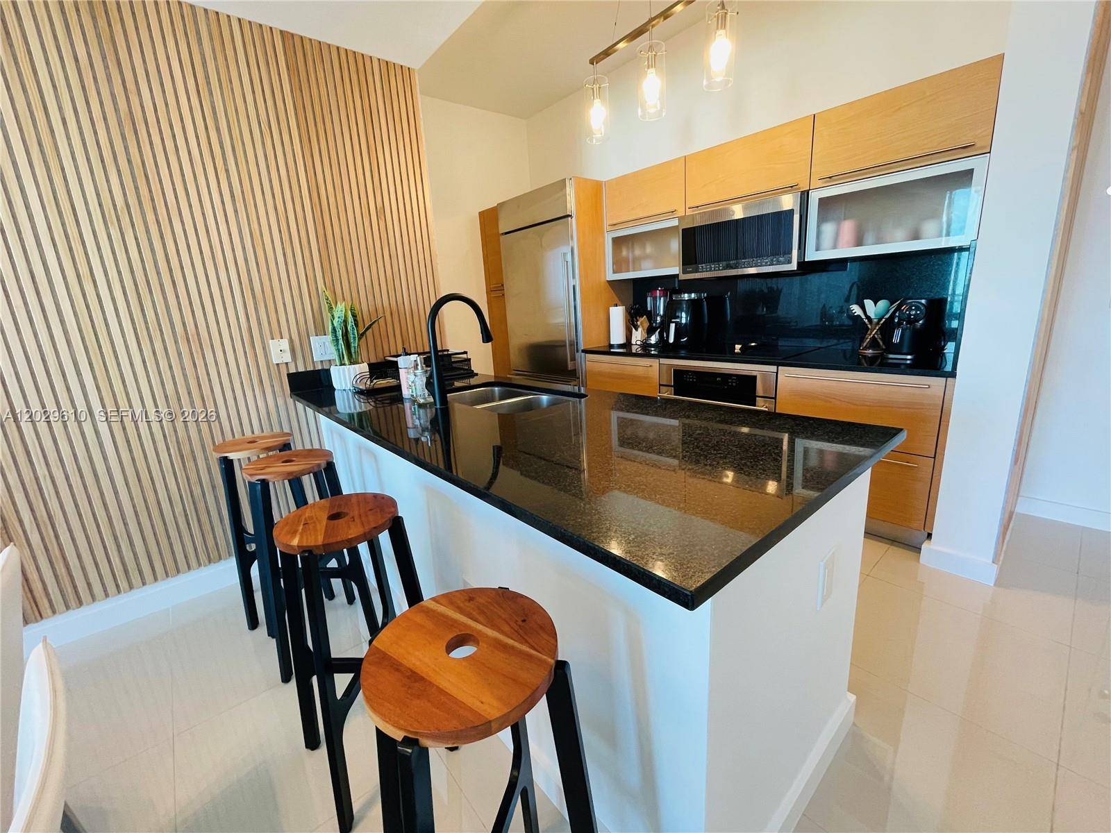 950 Brickell Bay DrMiami - Condo/Co-Op/Annual,Condo condo unit 4400 - picture