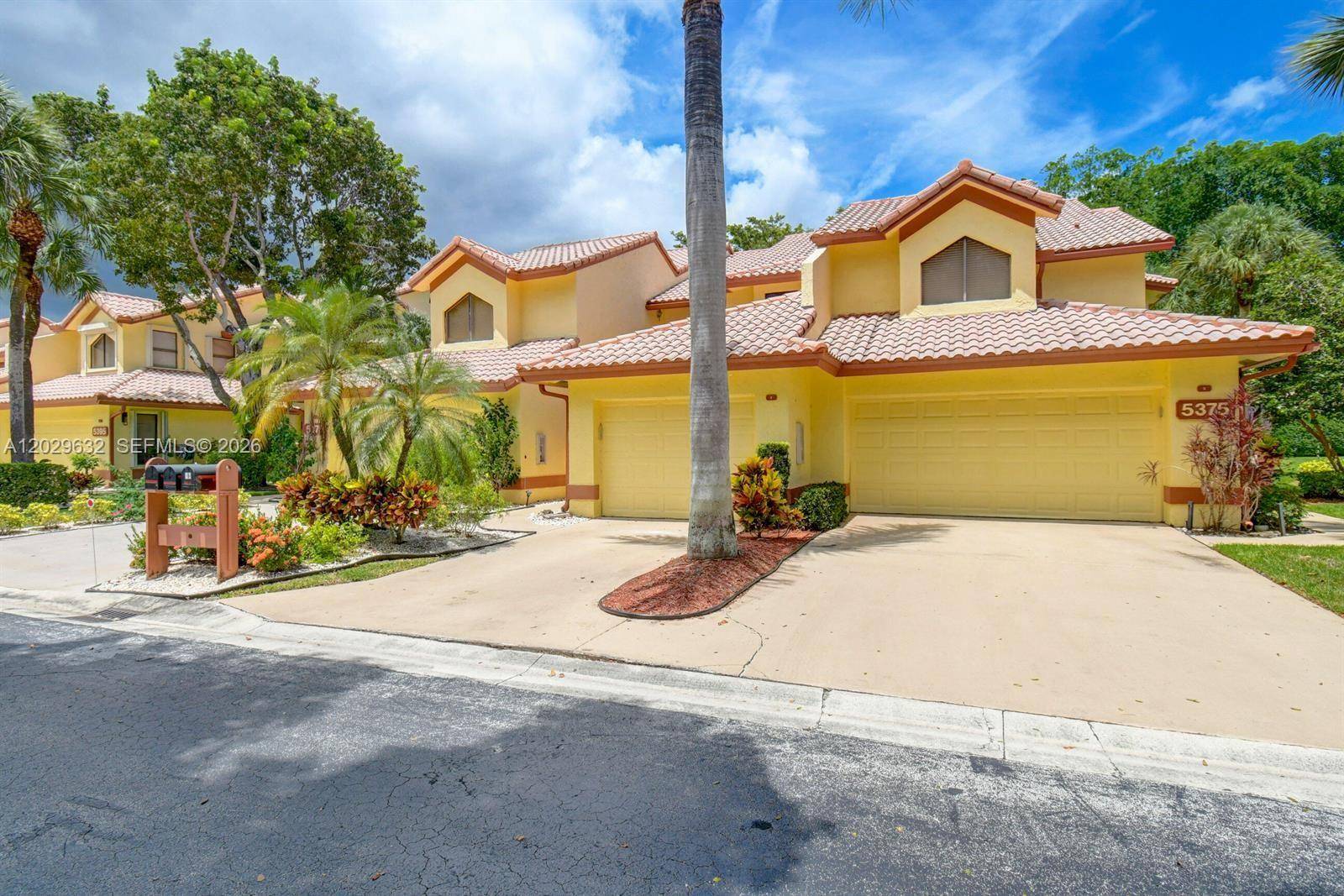 5375 10th Fairway DrDelray Beach - TOWNHOMES OF BOCA DELRAY condo unit 2 - picture
