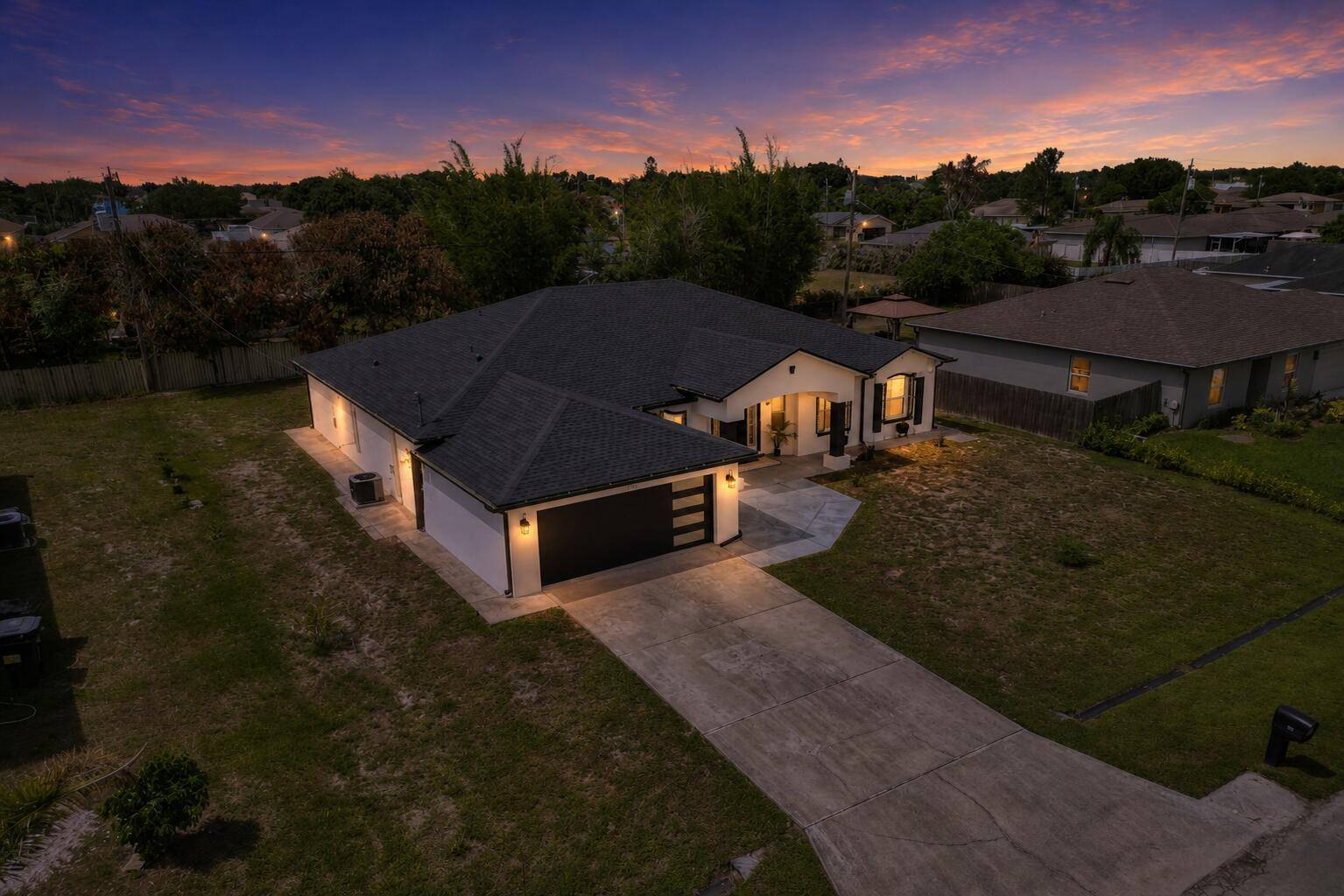 757 SW JacobyPort St. Lucie - picture