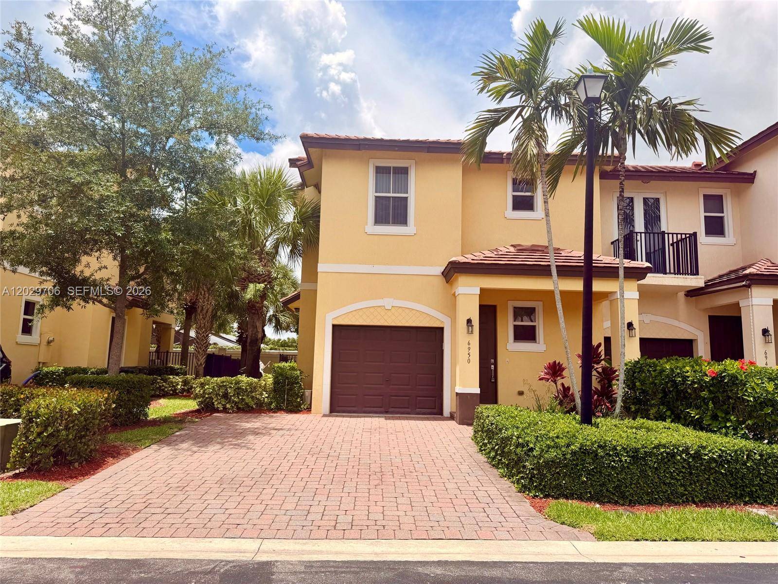 6950 Long Pine CirCoconut Creek - Townhouse/Villa-Annual,Townhouse condo unit 6950 - picture