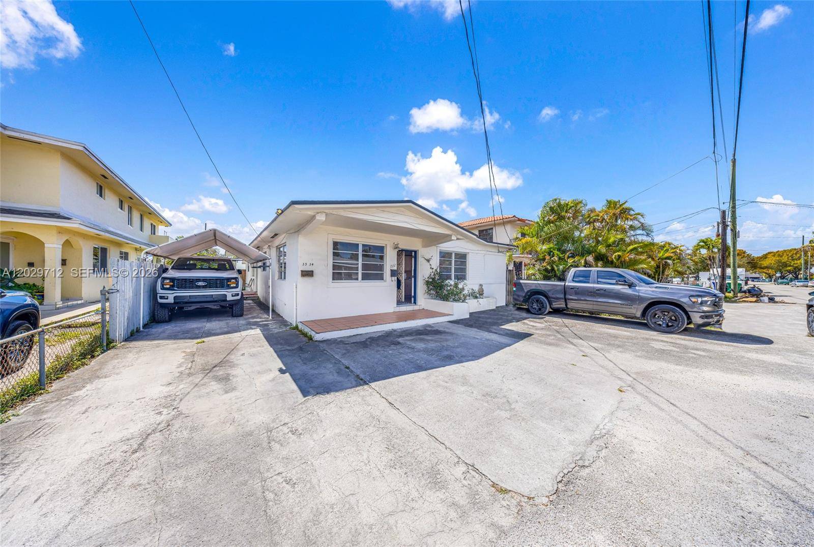 3532 NW 4th TerMiami - picture