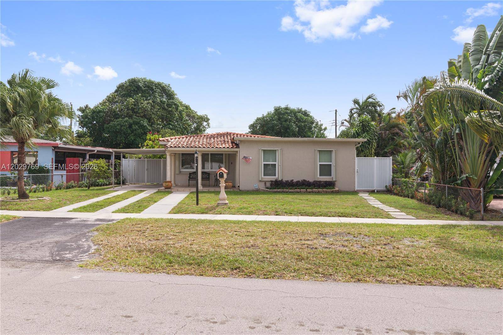 210 E 61st StHialeah - picture