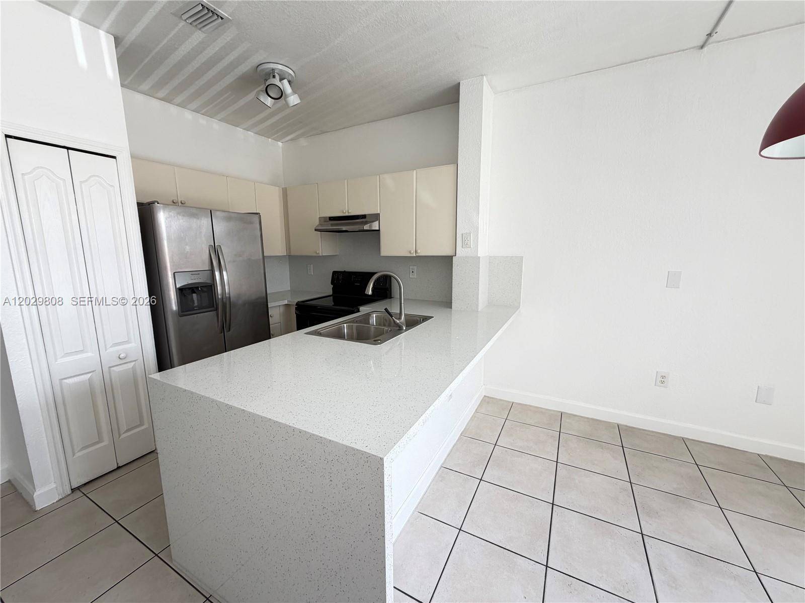 7080 NW 177th StHialeah - Condo 1-4 Stories,Condo condo unit 209-13 - picture
