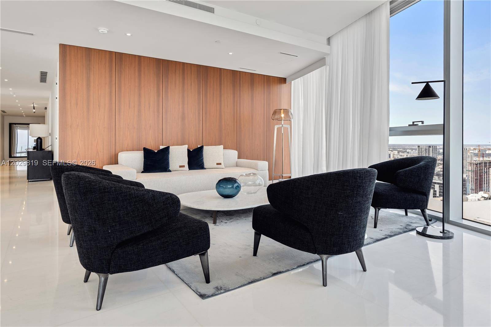 300 E Biscayne Blvd WayMiami - Apartments-Annual,Condo condo unit 5101 - picture