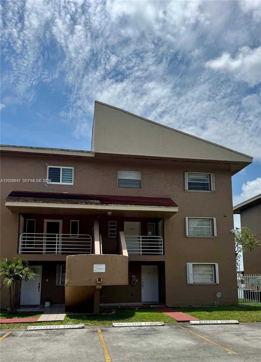 2778 W 60th StHialeah - VISTA DEL LAGO CONDO V condo unit 45 - picture