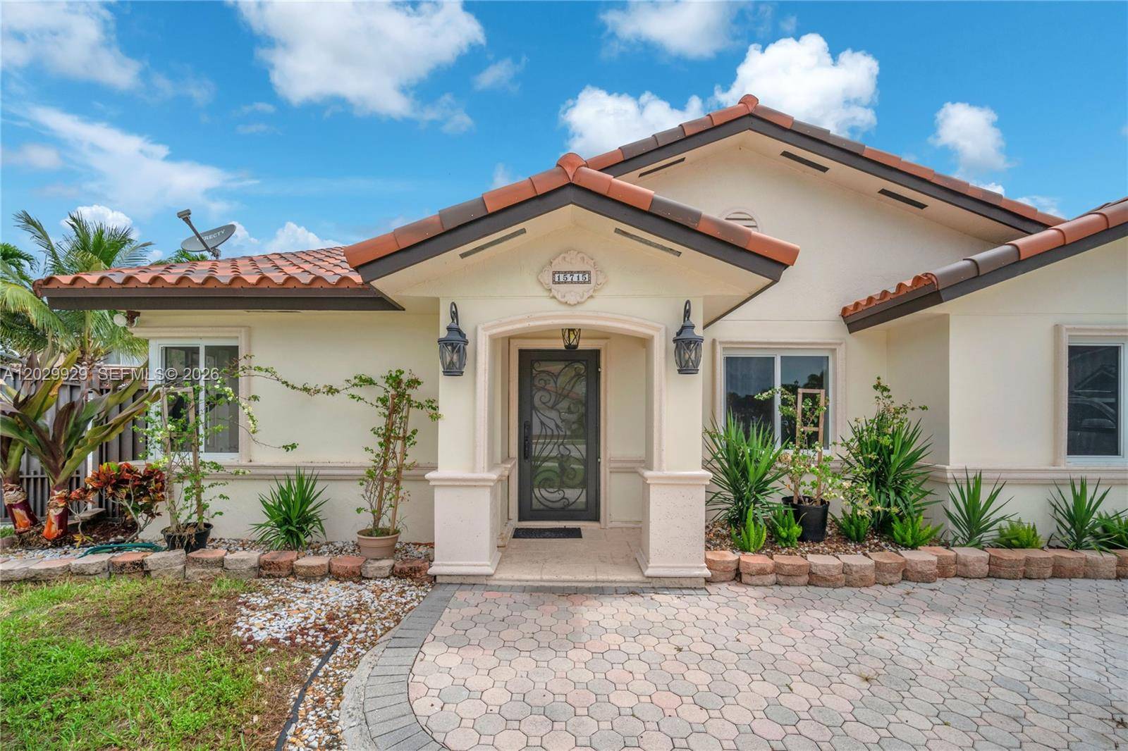15715 SW 76th TerMiami - picture